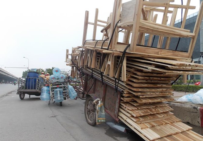 Hà Nội: Thu giữ hàng loạt xe máy cũ nát chạy trên đường - ảnh 6