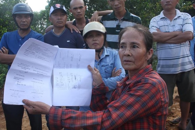 Mang quan tài phản đối giá đền bù cao tốc Đà Nẵng – Quảng Ngãi - ảnh 5