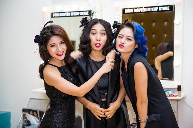 Lala hội ngộ 'Bộ tứ 10A8' tại Liên hoan phim - ảnh 7