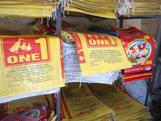 Chất dễ gây ung thư được trộn vào cám chăn nuôi thế nào? - ảnh 5
