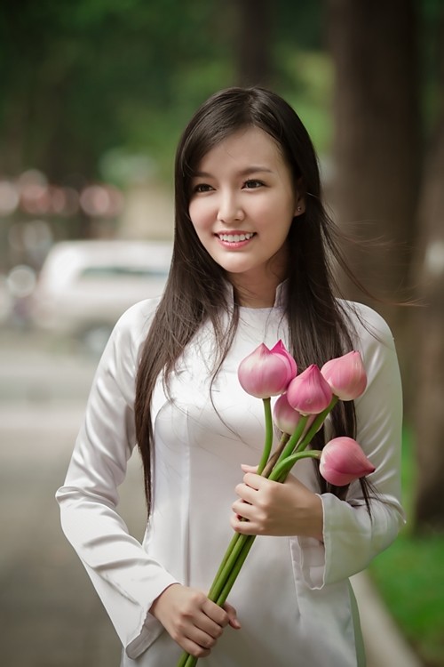 Nữ sinh Marie Curie rạng ngời trong áo trắng tinh khôi - ảnh 6