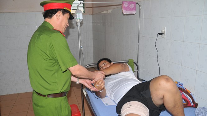 Sinh tử dưới làn đạn của 25 tên tội phạm ma tuý - ảnh 1