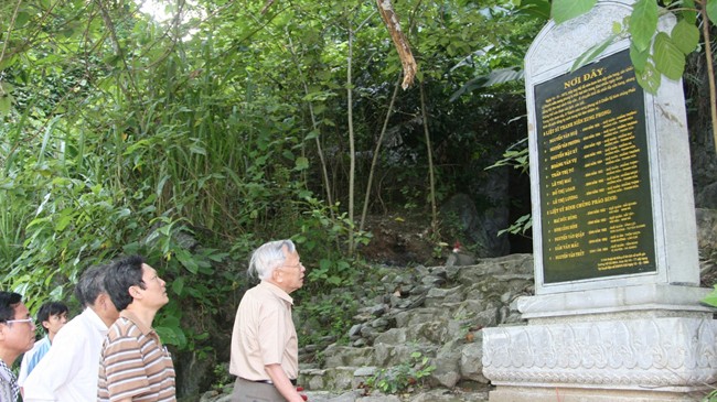 Nguyên Phó Thủ tướng và đàn vịt giời - ảnh 1