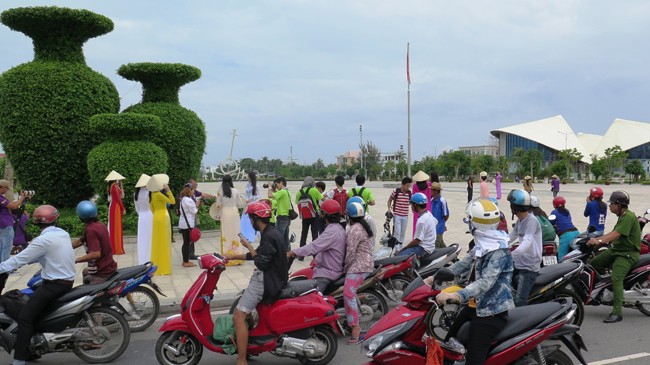 Bạc Liêu háo hức chiêm ngưỡng người đẹp - ảnh 1