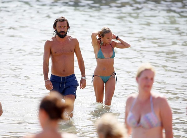 Pirlo say đắm bên ‘bồ già’ - ảnh 6