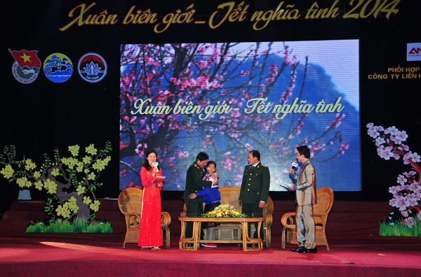 “Xuân biên giới - Tết nghĩa tình