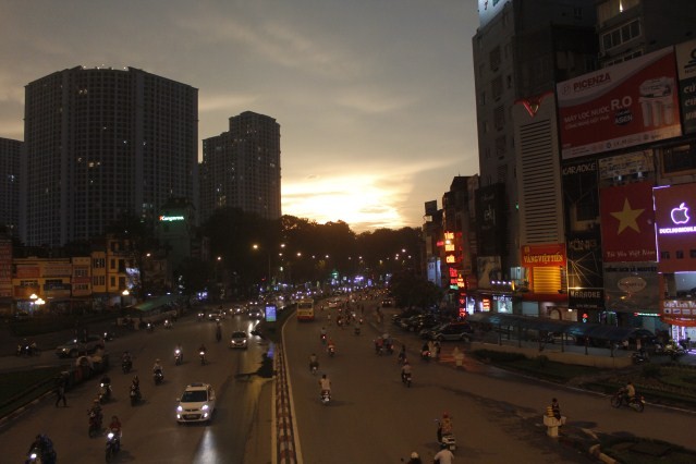 Hà Nội: Kỳ thú cầu vồng sau cơn mưa
