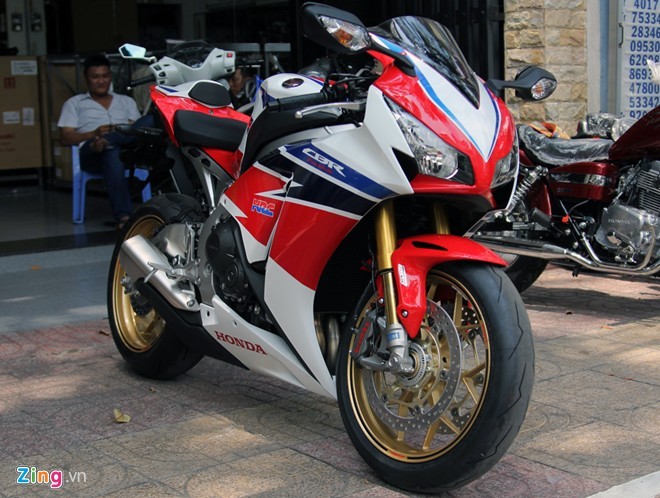 Siêu mô tô Honda CBR1000RR SP đầu tiên tại Việt Nam - ảnh 1