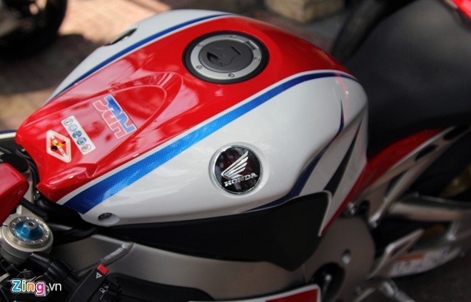 Siêu mô tô Honda CBR1000RR SP đầu tiên tại Việt Nam - ảnh 7