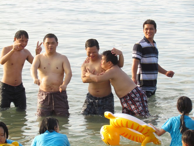 Ngày hội trẻ em khuyết tật 2014 - ảnh 6