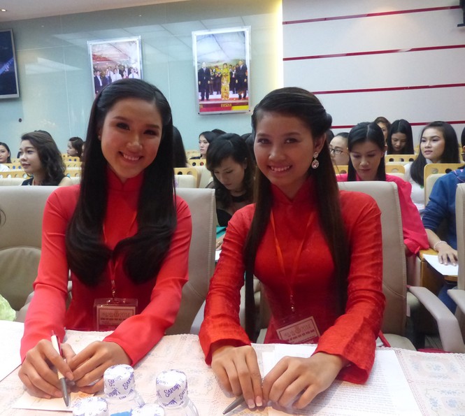 Nụ cười thí sinh Hoa hậu - ảnh 5