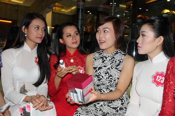 Thí sinh Hoa hậu tham quan phòng Spa-Skincare - ảnh 5