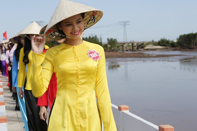 Sắc đẹp giữa vùng điện gió Bạc Liêu - tiếp - ảnh 10