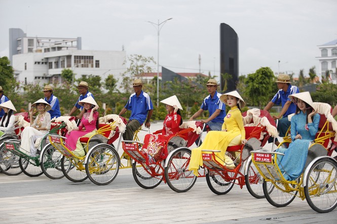 Xích lô, tôi xinh giữa phố vui - ảnh 3