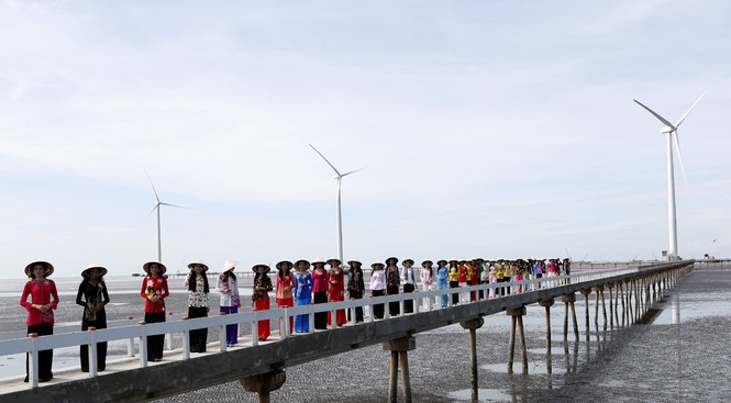 Vẻ đẹp lan tỏa trên vùng điện gió Bạc Liêu - ảnh 14