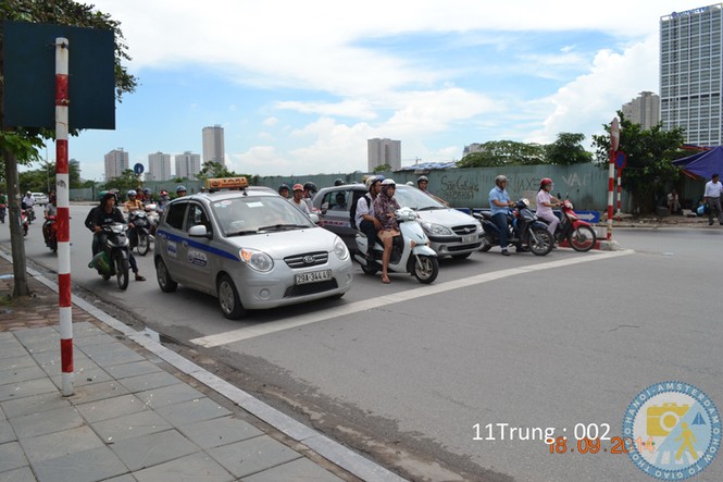 Học sinh Hà Nội Amsterdam với văn hóa giao thông - ảnh 5