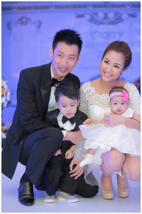 Thời trang gia đình đồng bộ của sao Việt - ảnh 14
