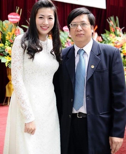 Hiệu trưởng trường có nhiều cựu học sinh nổi tiếng - ảnh 2