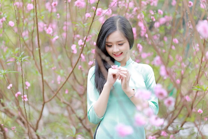 Nữ sinh Việt Nam ấn tượng khoe nụ cười tỏa nắng - ảnh 8