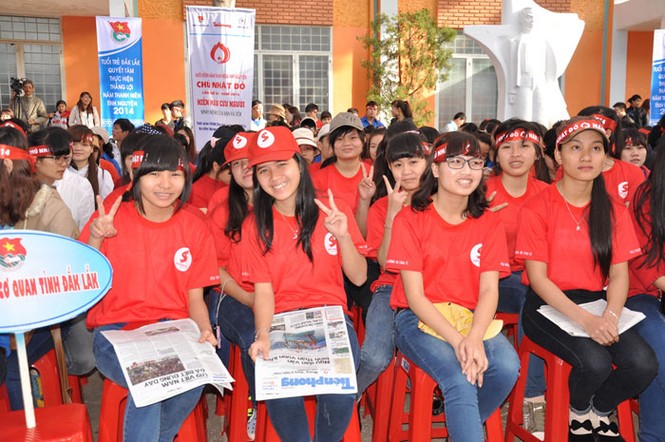 Đắk Lắk: Hàng nghìn người tham gia Chủ Nhật Đỏ - ảnh 2