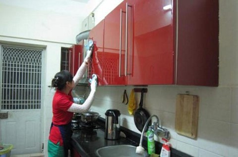 Giá thuê người giúp việc tăng vọt chiều 30 Tết - ảnh 1