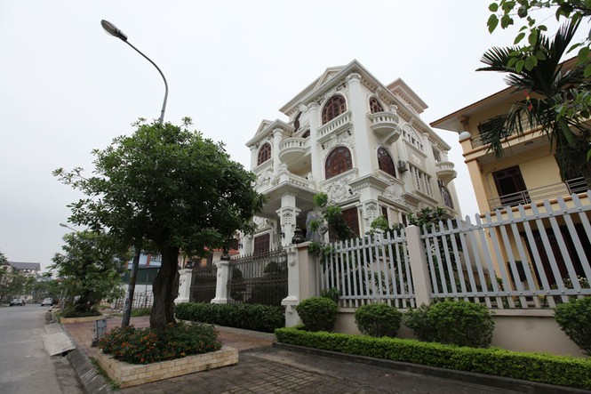 Những biệt thự ở phố nhà giàu bậc nhất Quảng Ninh - ảnh 10