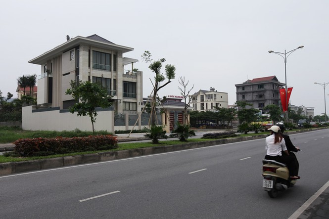 Những biệt thự ở phố nhà giàu bậc nhất Quảng Ninh - ảnh 2