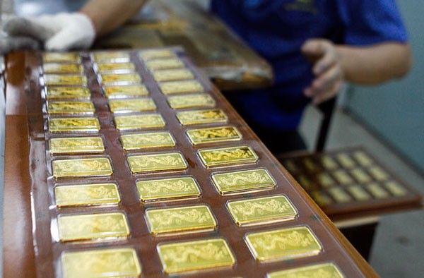 Vàng trong nước tăng nhanh hơn thế giới - ảnh 1