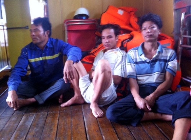 Vụ tàu đâm nhau: 8 thuyền viên vẫn mất tích - ảnh 3