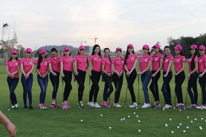 Dàn người đẹp 'so găng' trên sân golf đẹp nhất Phú Quốc - ảnh 18