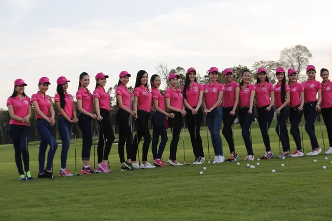 Dàn người đẹp 'so găng' trên sân golf đẹp nhất Phú Quốc - ảnh 19