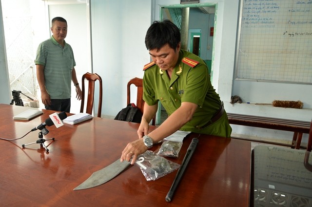 Bắt giữ nhóm giang hồ đánh người, tống tiền để “chạy án” - ảnh 1
