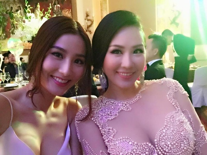 Diễm My 9x diện váy ngủ sexy dự tiệc cưới Trúc Diễm - ảnh 3