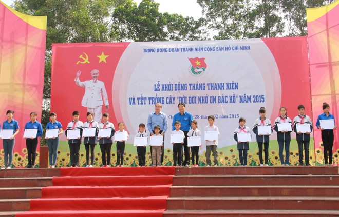 Lễ khởi động Tháng thanh niên và Tết trồng cây năm 2015 - ảnh 5