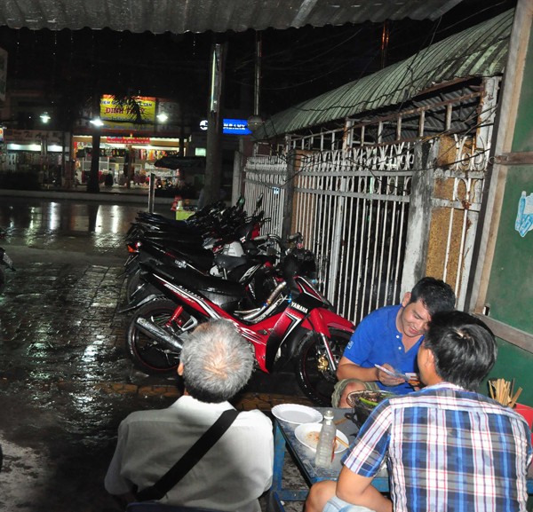 Cơn mưa “vàng” giải nhiệt đất Tây Đô - ảnh 5