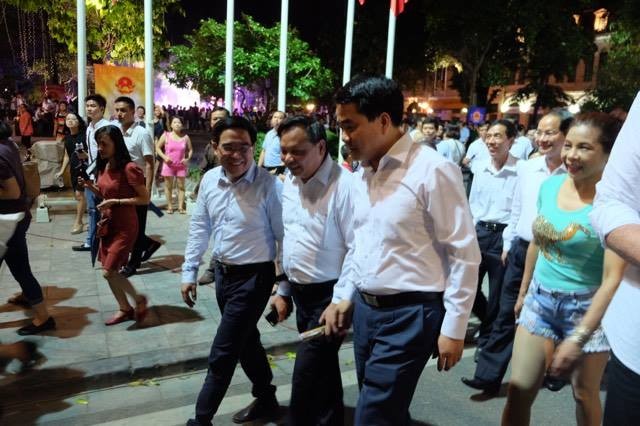 Hà Nội chính thức mở rộng phố đi bộ quanh Hồ Gươm - ảnh 5