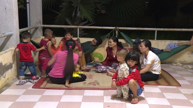Bão Damrey ngày càng mạnh, áp sát Bình Định - Phú Yên - ảnh 13