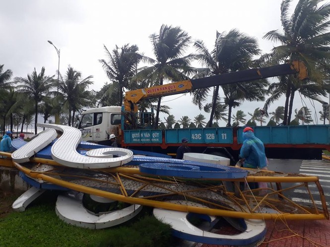 Bão Damrey ngày càng mạnh, áp sát Bình Định - Phú Yên - ảnh 29