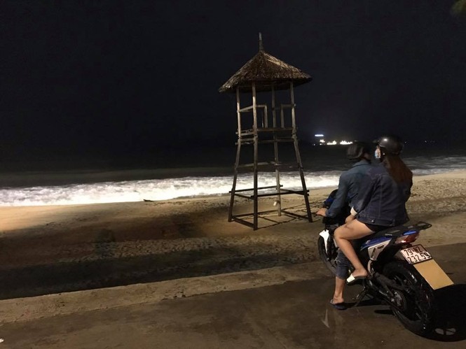 Bão Damrey ngày càng mạnh, áp sát Bình Định - Phú Yên - ảnh 92