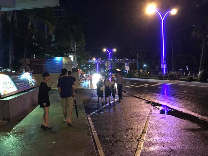 Bão Damrey ngày càng mạnh, áp sát Bình Định - Phú Yên - ảnh 93
