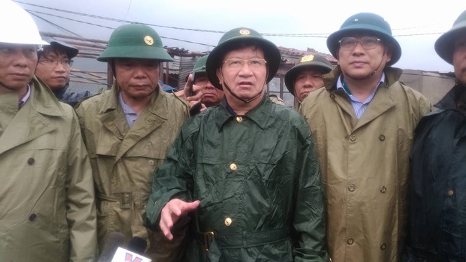 Bão Damrey ngày càng mạnh, áp sát Bình Định - Phú Yên - ảnh 7