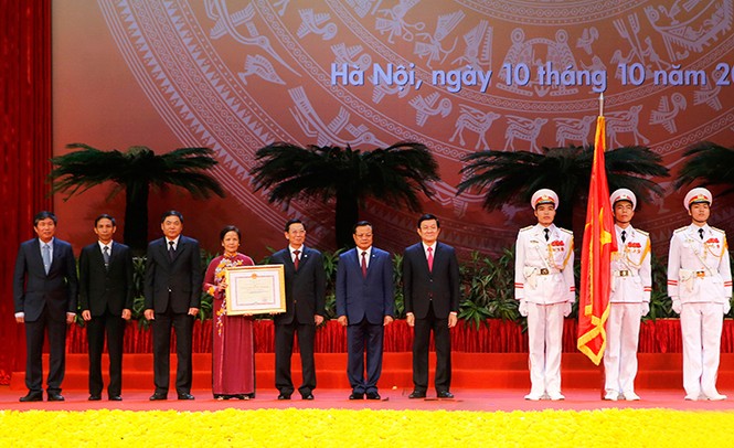 Long trọng lễ kỷ niệm 60 năm Ngày Giải phóng Thủ đô - ảnh 11
