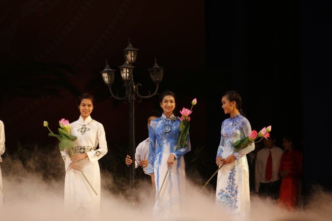 Long trọng lễ kỷ niệm 60 năm Ngày Giải phóng Thủ đô - ảnh 2