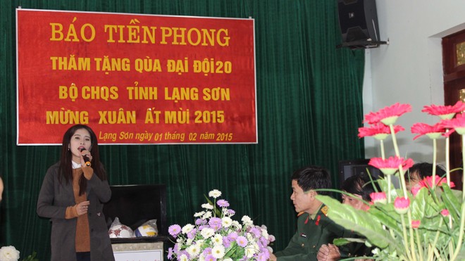 Tặng quà, chúc Tết bộ đội Lạng Sơn - ảnh 5