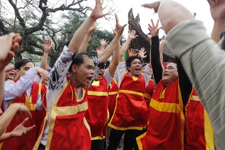 Tưng bừng lễ hội rước pháo làng Đồng Kỵ - ảnh 7