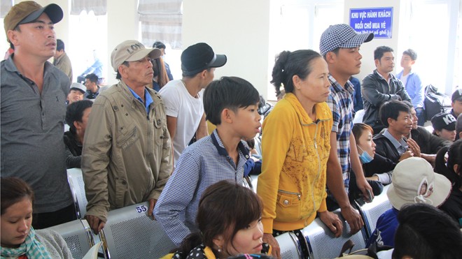 Hàng ngàn người nô nức ra đảo Lý Sơn du xuân - ảnh 3