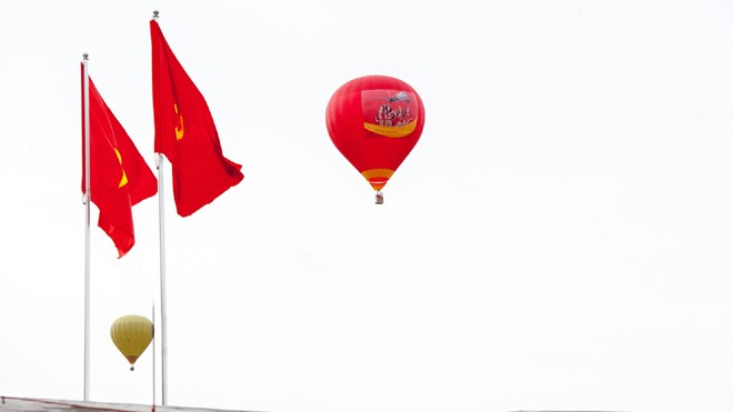 Ngắm cao nguyên Mộc Châu từ Khinh khí cầu Vietjet - ảnh 1