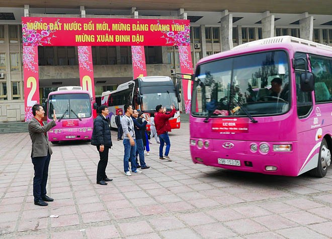 Techcombus đưa gần 1400 nhân viên và người thân về quê đón Tết - ảnh 4