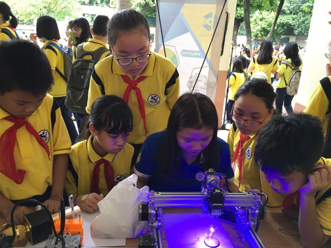Ngày hội STEM và đọc sách của học sinh Hà Nội - ảnh 1
