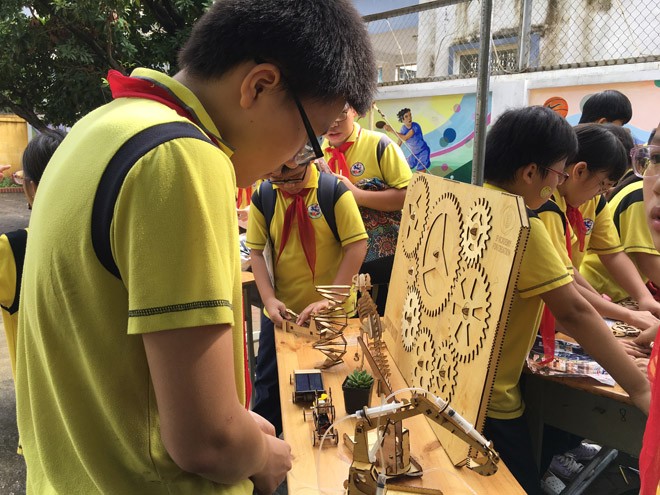 Ngày hội STEM và đọc sách của học sinh Hà Nội - ảnh 6